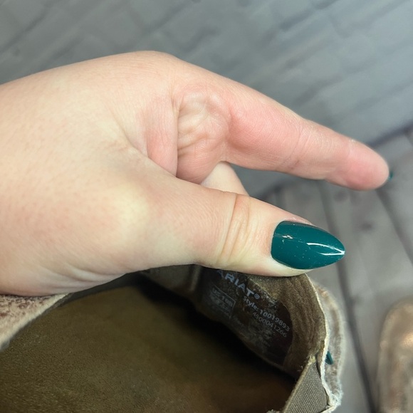 Ariat Cruisers - Picture 7 of 7